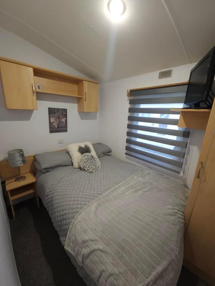 Tattershall Lakes Hot Tub Lodge Breaks Exteriör bild