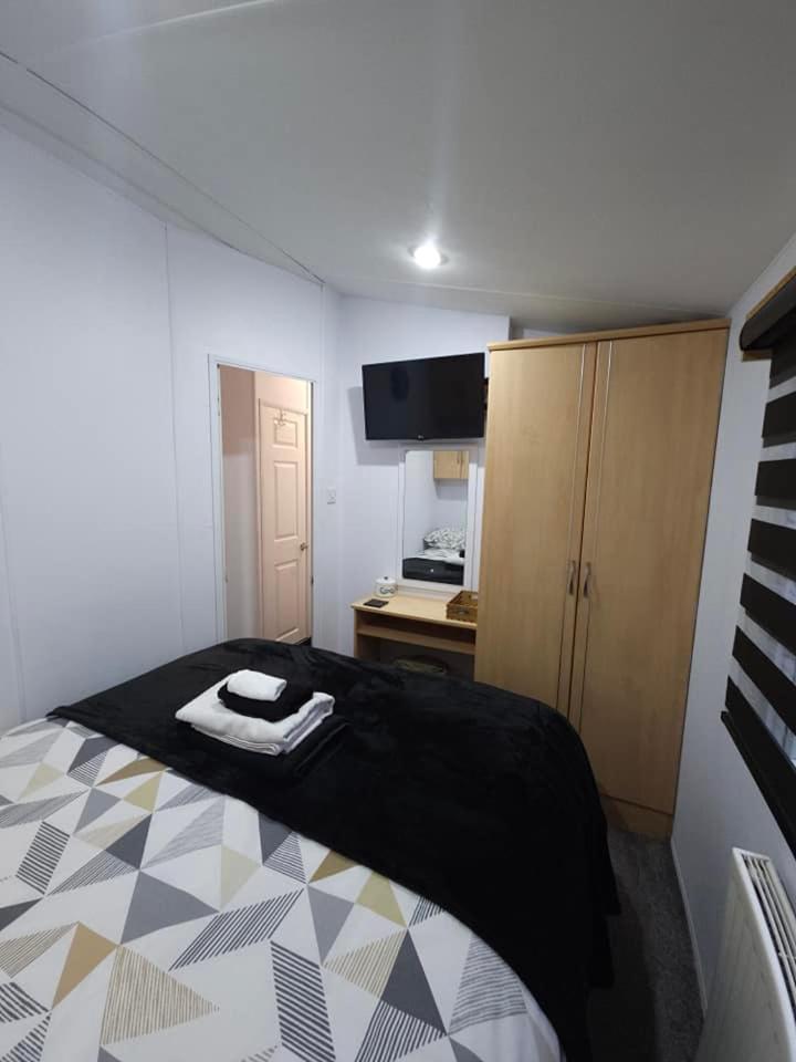 Tattershall Lakes Hot Tub Lodge Breaks Exteriör bild